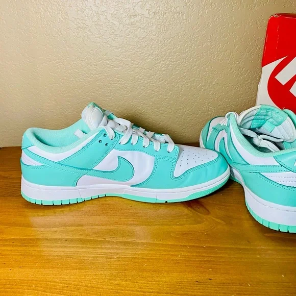 EUC RARE Women’s Nike Low Dunk Green Glow/White Sneakers - HTF - Picture 9 of 17